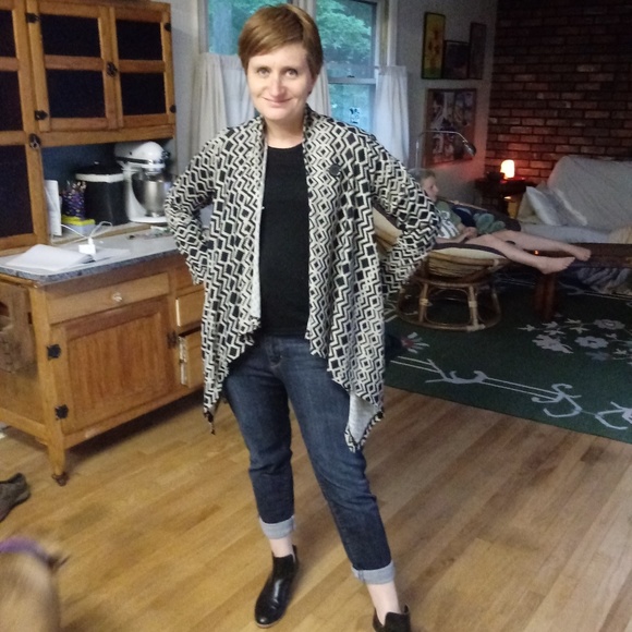 Meet your Posher, Kate - Picture 3 of 6